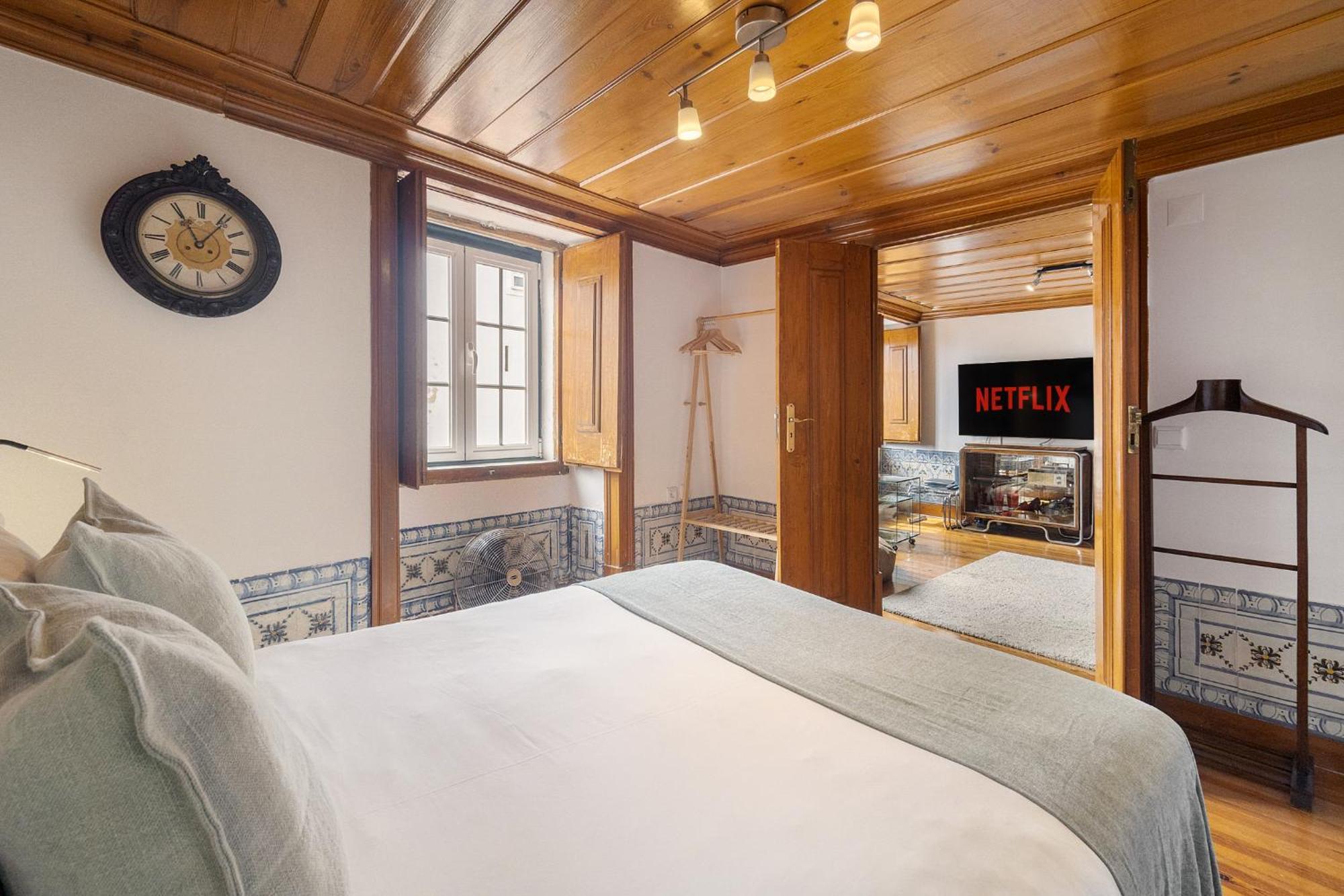 Apartment Whome Gem Timeless Elegance And Modern Comfort *
