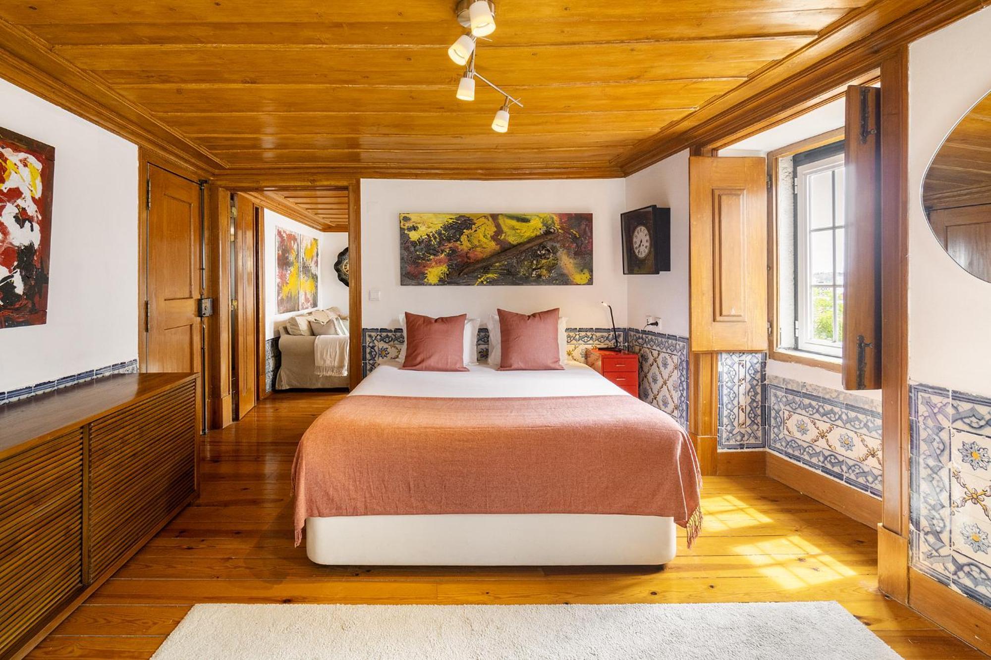 Apartment Whome Gem Timeless Elegance And Modern Comfort